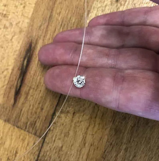 750 Gold Halskette Schwebender Diamant – Unsichtbarer Nylonfaden