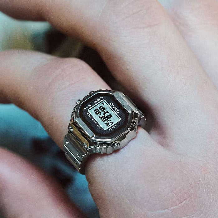 CASIO Ring Watch CRW-001-1ER Display Detailansicht LC-Display