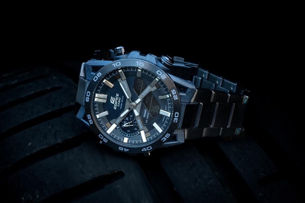 Casio Edifice ECB-2000 SOSPENSIONE Solar Bluetooth Motorsport Chronograph Carbon