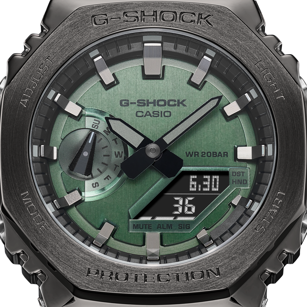 Casio G-Shock GM-2100 Serie Metal Covered Analog-Digital Edelstahl Herrenuhr