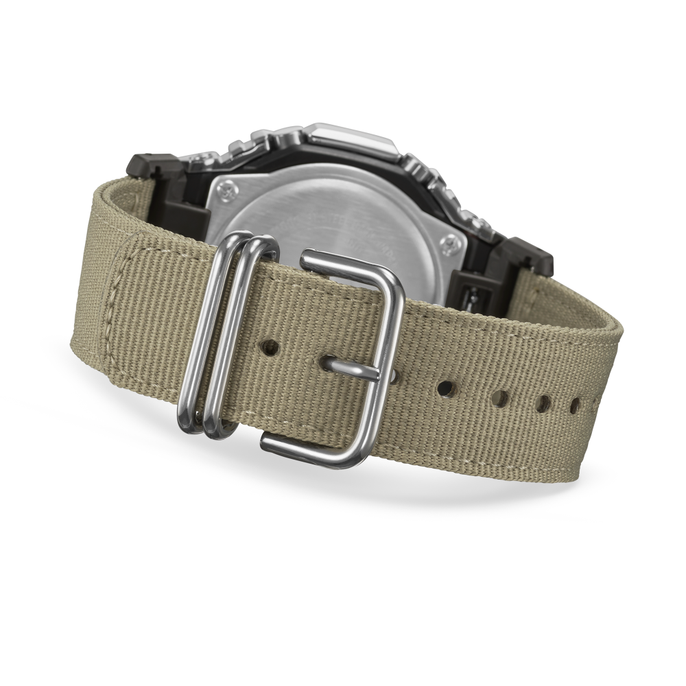 Casio G-Shock GM-2100 Serie Metal Covered Analog-Digital Edelstahl Herrenuhr