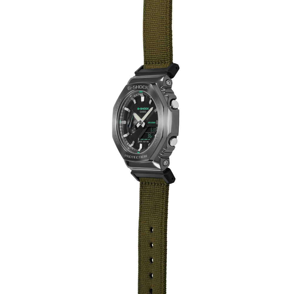 Casio G-Shock GM-2100 Serie Metal Covered Analog-Digital Edelstahl Herrenuhr