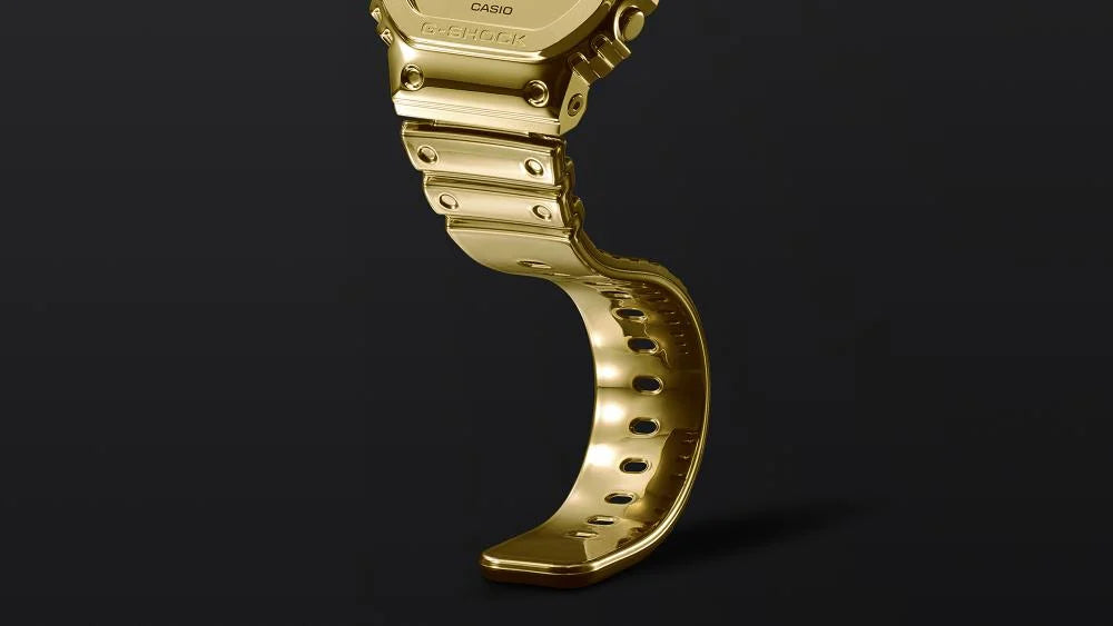 Casio G-Shock GM-2100 Serie Metal Covered Analog-Digital Edelstahl Herrenuhr