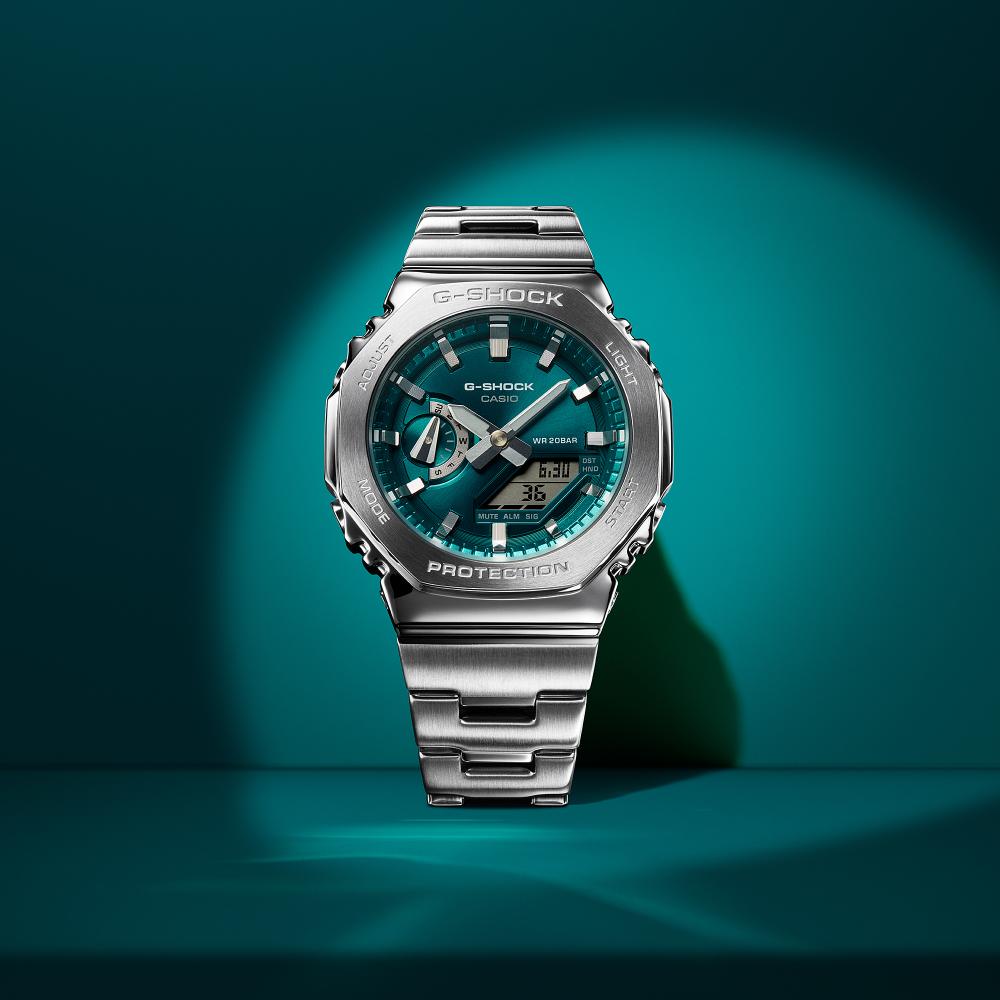 Casio G-Shock GM-2110D Metal Covered Analog-Digital Herrenuhr