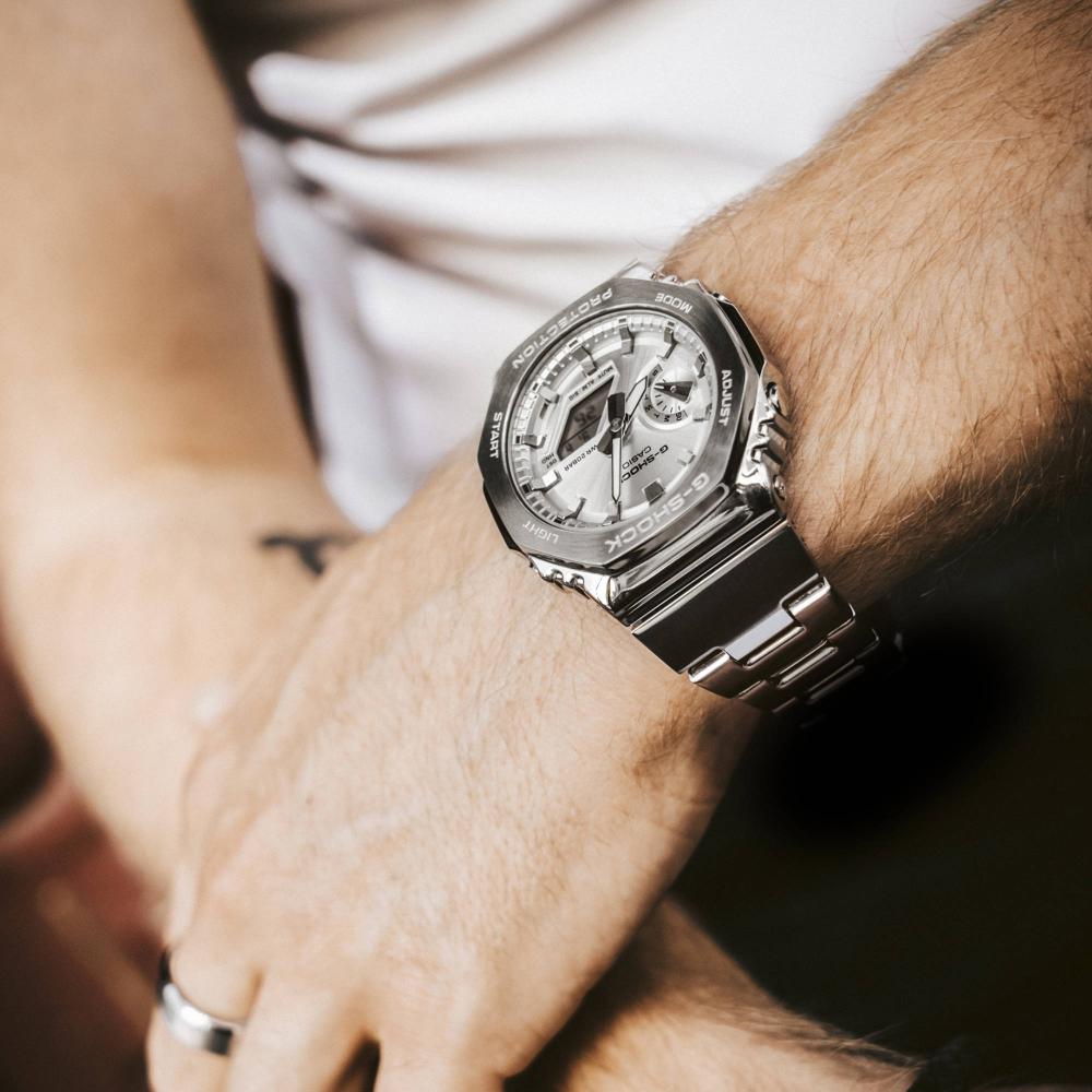 Casio G-Shock GM-2110D Metal Covered Analog-Digital Herrenuhr