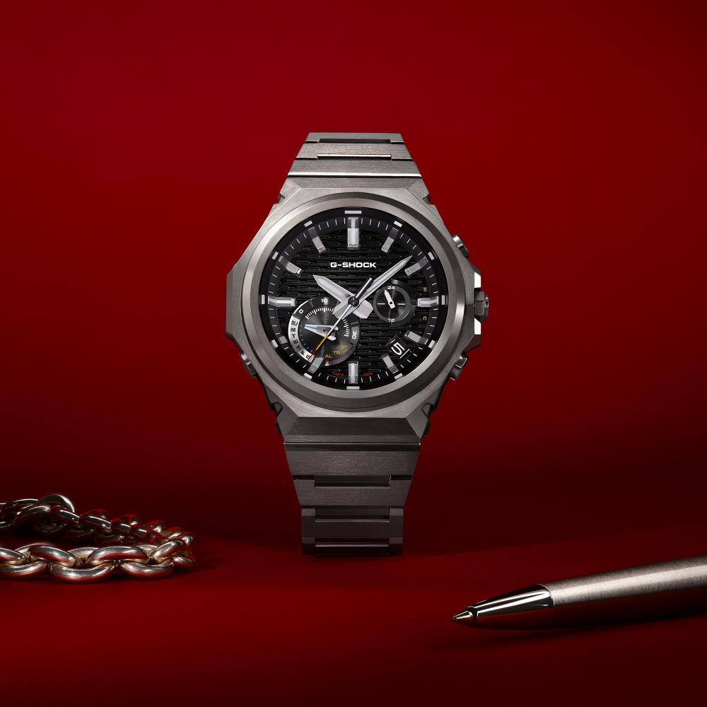 Casio G-Shock Serie GST-B1000D Solar Bluetooth Edelstahl Analog Herrenuhr Carbon Core