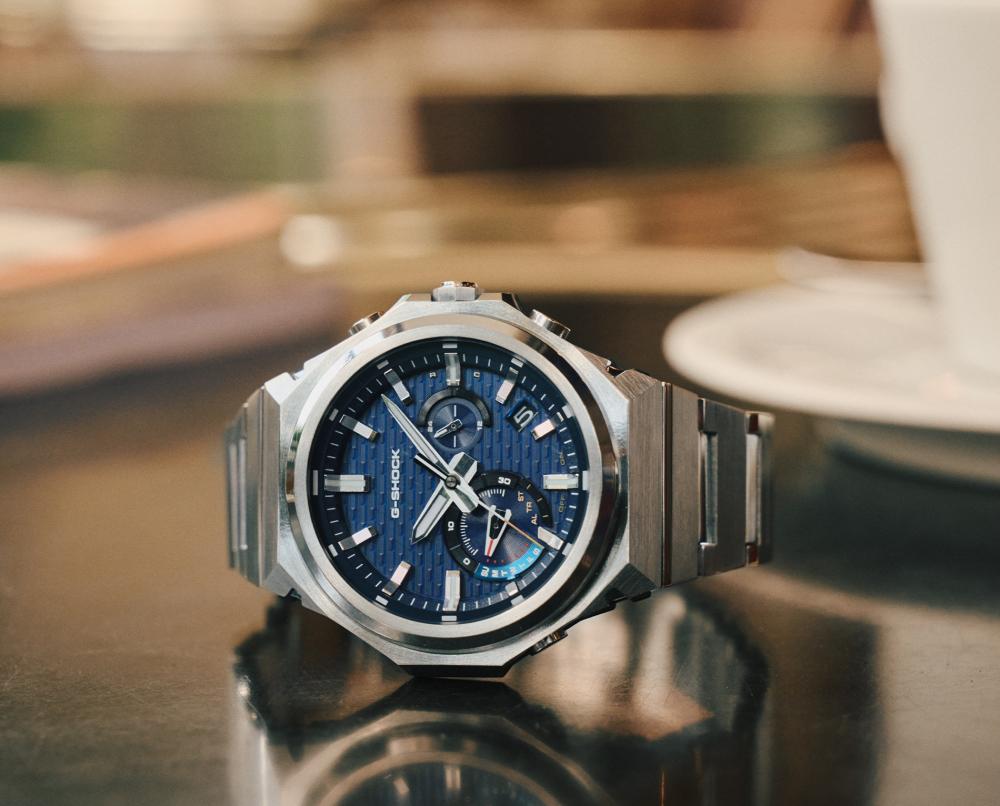 Casio G-Shock Serie GST-B1000D Solar Bluetooth Edelstahl Analog Herrenuhr Carbon Core