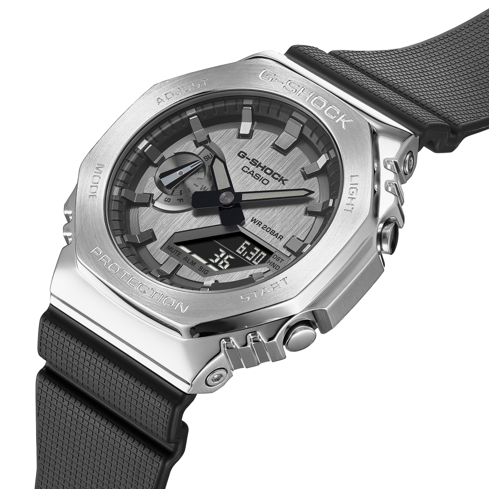 Casio G-Shock GM-2100 Serie Metal Covered Analog-Digital Edelstahl Herrenuhr