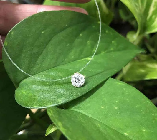 750 Gold Halskette Schwebender Diamant – Unsichtbarer Nylonfaden